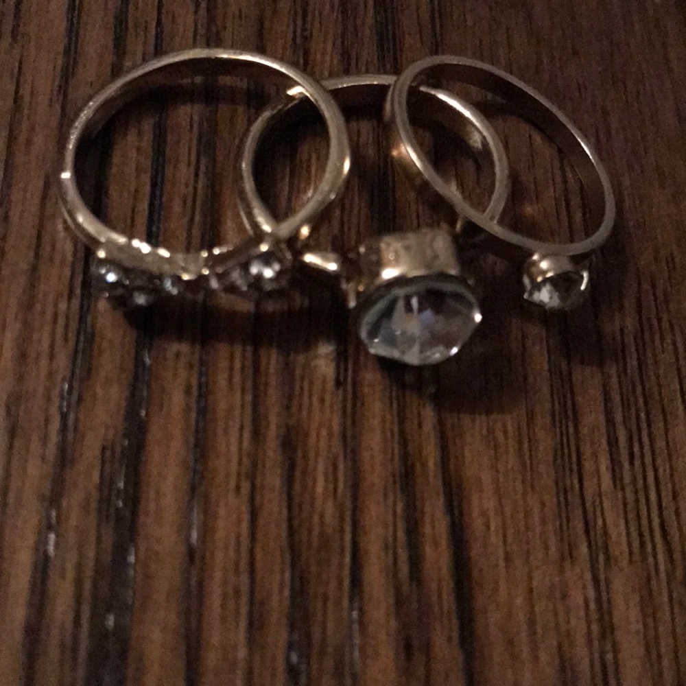 Stackable H&M Ringset - Picture 2 of 5